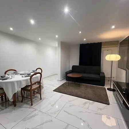 Charmant Appartement Strasbourg *